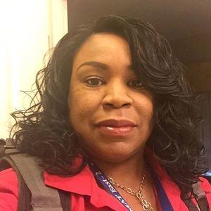 Meet your Posher, Beverly